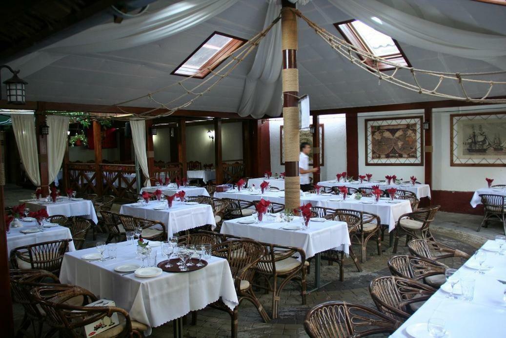 Marco Polo, Cahul Hotel Ngoại thất bức ảnh